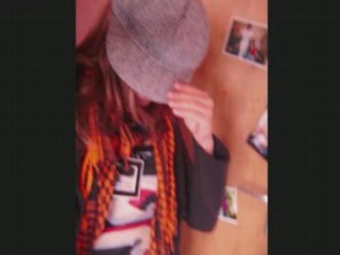 Musique vidéo Si maman si / Elle