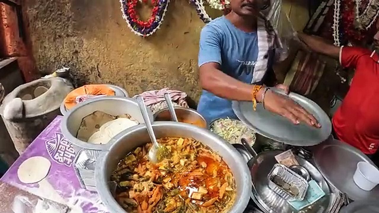 Dacres Lane 😮 Kolkata s TOP Street Food Hub_ FAMOUS