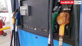 Motorinin litre fiyatına bu gece yarısından itibaren geçerli olacak şekilde 1 lira 25 kuruş zam gelecek