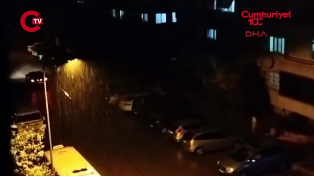 Cadde ve sokakları suyla doldu... Nazilli'de 'sağanak' etkisi: Belediye başkanı halktan özür diledi