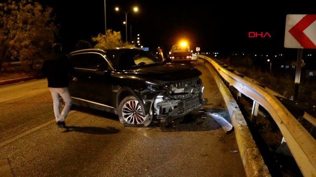 Afyonkarahisar Belediye başkanı ile ilçe başkanı kaza yaptı