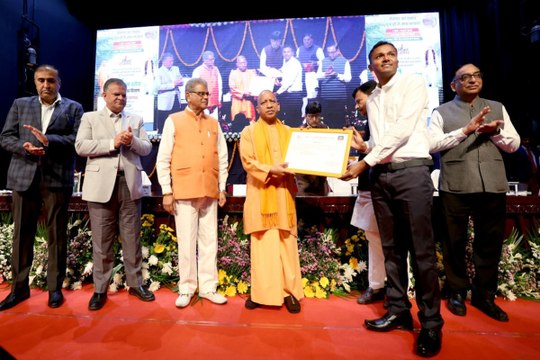 CM योगी आदित्यनाथ ने 701 वन दरोगाओं को सौंपे नियुक्ति पत्र, भर्ती प्रक्रिया में पारदर्शिता का उदाहरण