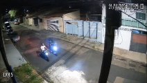 Câmera flagra tentativa de roubo a motocicleta em São Carlos