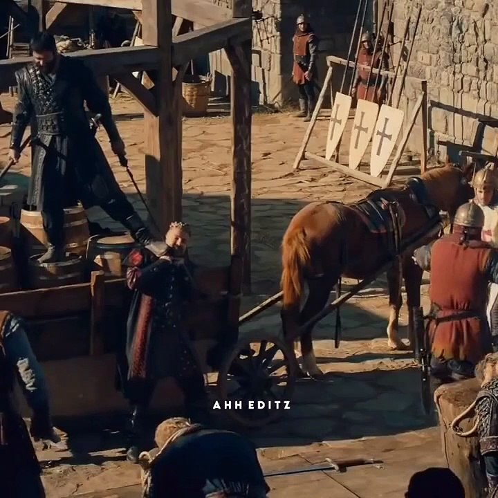 کیا ہی کمال کا سین تھا جب کمانڈر نیکولا ساوچی اور دوندار کو مارنے والا تھا اس وقت عثمان غازی کی زبردست چال کے ساتھ انٹری 😍