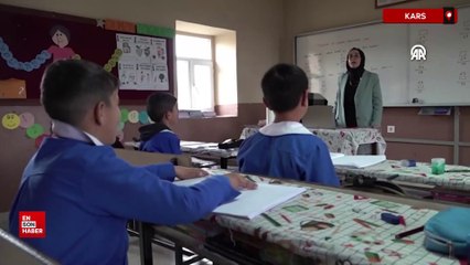 Antalyalı öğretmen Türkiye-Ermenistan sınırındaki köyde eğitim veriyor