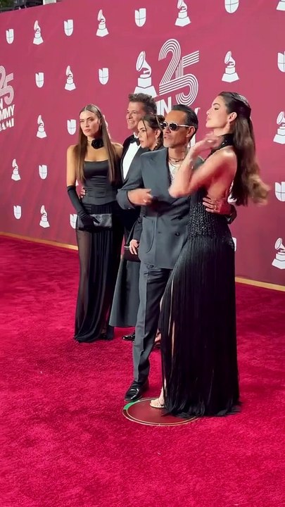 ¿Que pasó en los Latin Grammys? Marc Anthony le habría hecho un desaire a Ángela Aguilar