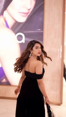 Roshni Walia in black Dresses Actor