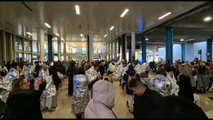 Terminal aeroporto Gatwick evacuato per motivi di sicurezza