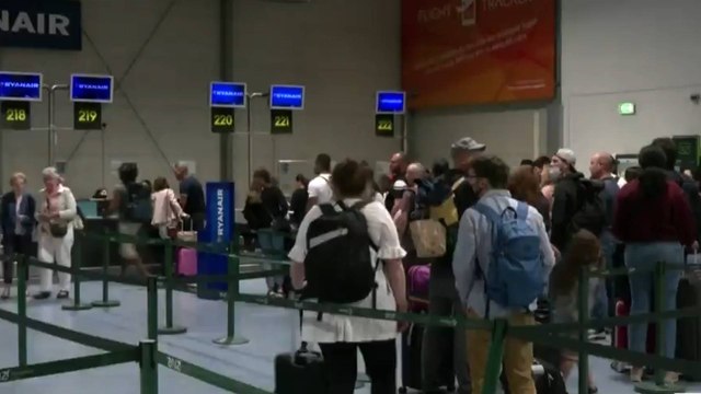 España multó a cinco aerolíneas de bajo costo por prácticas abusivas