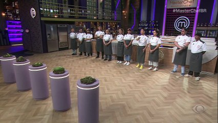 Cesar escolhe ingredientes em prova de equipe do MasterChef: “Jogador nato”