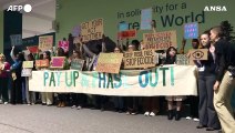 Cop29, le proteste ambientaliste nell'ultimo giorno della Conferenza