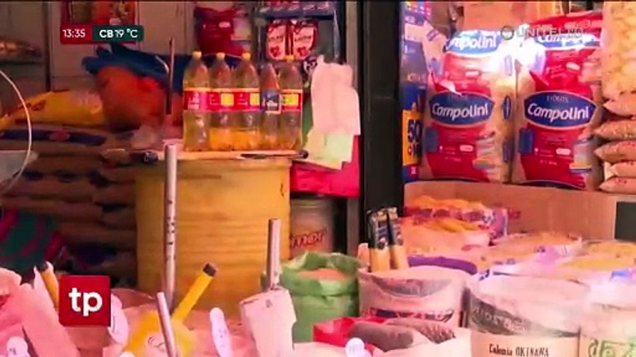 Por falta de diésel, vendedoras dicen que el arroz y azúcar está llegando en pocas cantidades a la ciudad de El Alto 