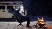 It's so hot, let's watch an episode of snow camping before going to bed to relieve stress and help you sleep. #camping in the snow #Unzip #Shake before going to bed #camping #Outdoor Camping
