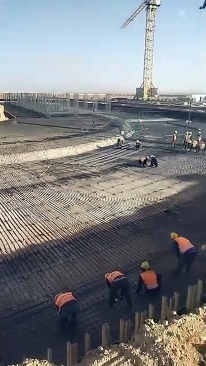 ملعب مدينة بشار الجديد جنوب الجزائر بسعة 25 الف وبسقف ومرافق بمعايير عالمية