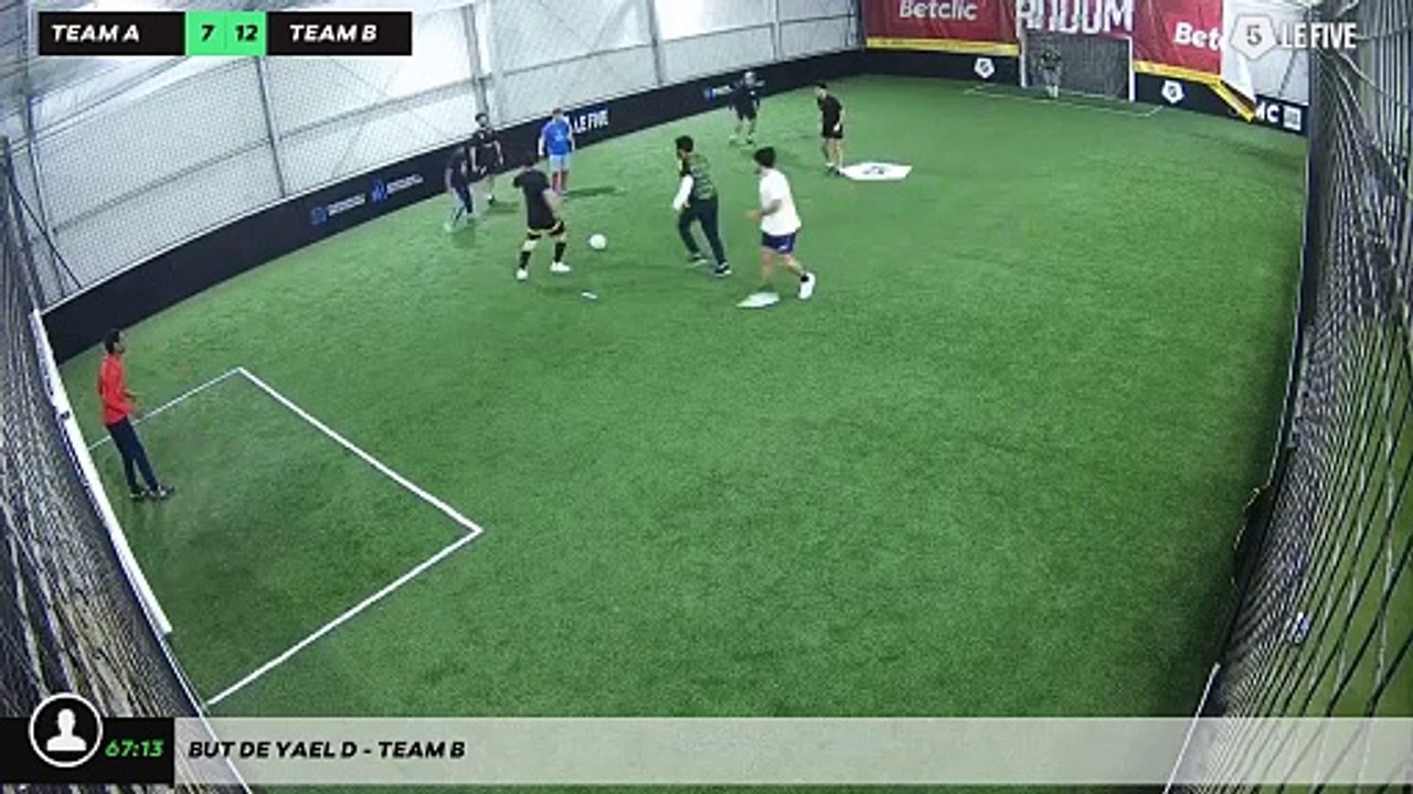 But de Yael D - Team B