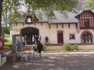 Iesh-Chateau chinon