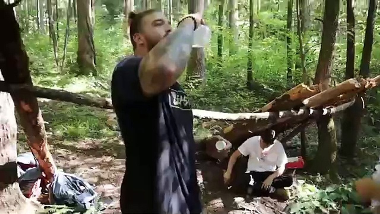 Surviving 24 Hours Straight In A Rain Forest - video Dailymotion