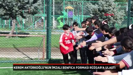 Kerem Aktürkoğlu'nun forması minik taraftar Rüzgar'a ulaştı