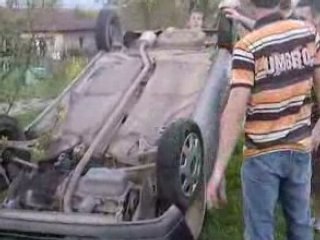 Citroen ax sur le toit 2