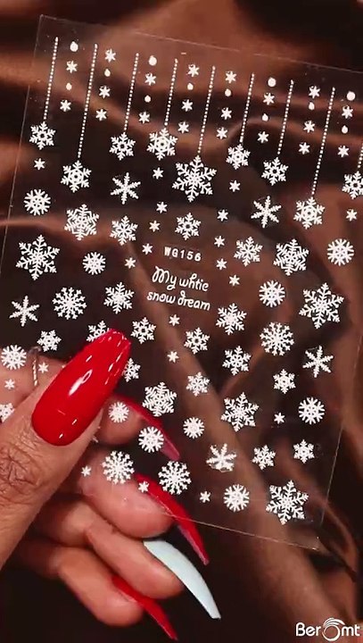 Transform Your Nails with Beromt Nail Art Water Decals – Effortless Style at Your Fingertips!