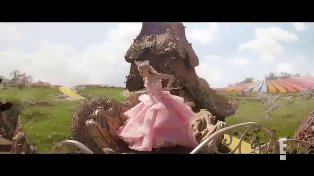 WICKED FASHION SECRETS: Glinda's Gowns & Elphaba's Hat & more Magical Costumes