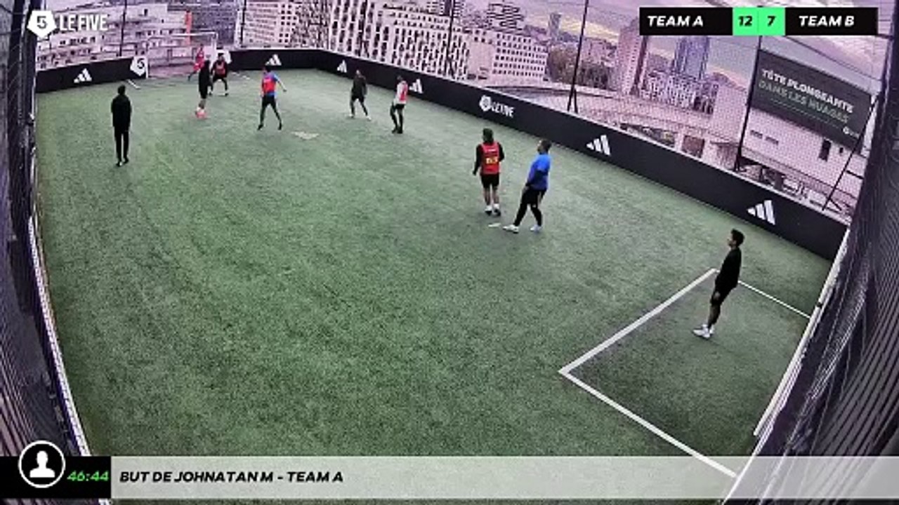 But de Johnatan M - Team A