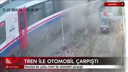 Manisa’da yolcu treni ile otomobil çarpıştı