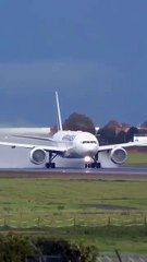 Super cool takeoff😎✈️(360P)