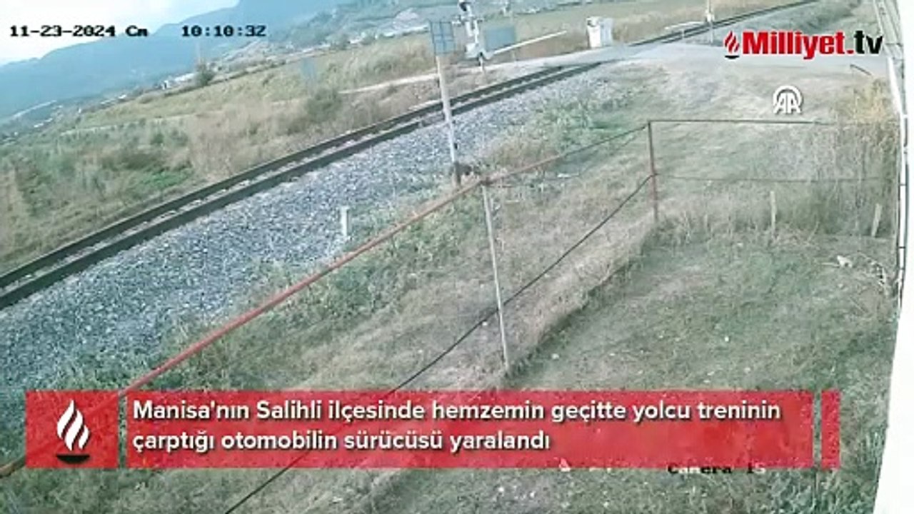 Manisa'da hemzemin geçitte trenin çarptığı otomobilin sürücüsü yaralandı