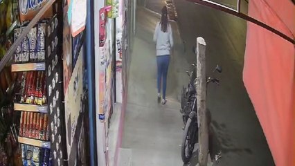 Unexpected panic as car rolls backwards due to owner forgetting to put handbrake on