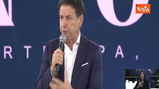 Conte fischiato e poi applaudito dopo il primo minuto di intervento all'Assemblea Costituente M5s