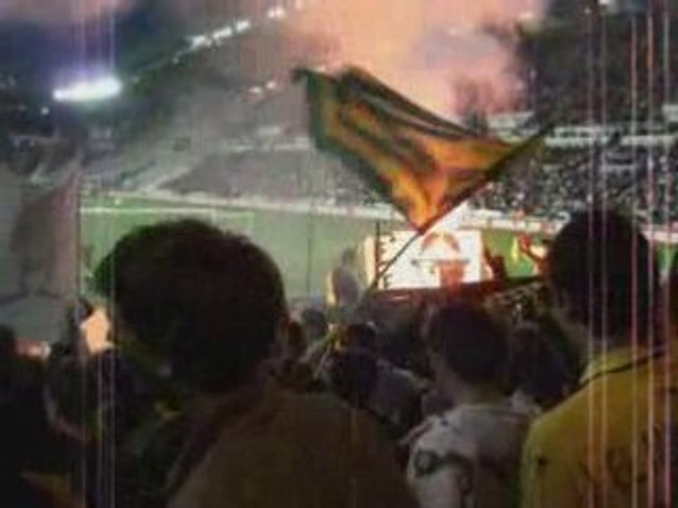 nantes-montpellier 25 avril 2008  tifo début 2eme mi-temps