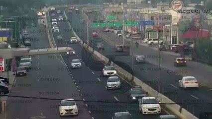 Video capta cuando conductor sufre infarto y muere en su vehículo