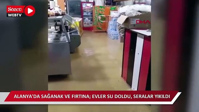 Alanya'da sağanak ve fırtına; evler su doldu, seralar yıkıldı