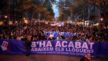 Miles de personas exigen en Barcelona la bajada de los alquileres y plantean una huelga