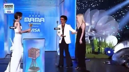 Rose and Bruno Mars speech at Mama award