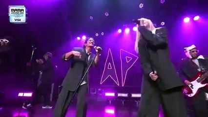 ROSÉ & Bruno Mars Perform 'APT.' Live at MAMA Awards 2024 🎤