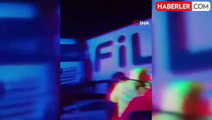 Yolcu Otobüsü, Tır ve Otomobille Çarpıştı: 30 Yaralı