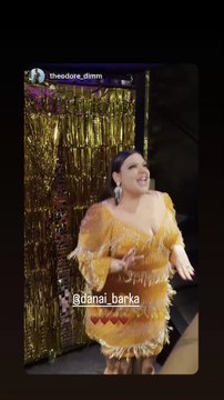 Μπάρκα: Το λαμπερό πάρτι γενεθλίων της- Η τεράστια τούρτα & το ροδακινί φόρεμα!