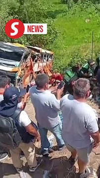 At least seven dead, 33 injured as bus crashes and plunges off road in Peru