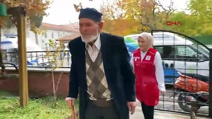 Türk Kızılay’dan 82 yaşındaki ihtiyaç sahibine konteyner ev desteği