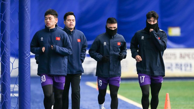 Tuyển Việt Nam tập sân đặc biệt, hiện đại nhất Hàn Quốc