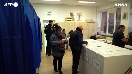 In Romania si vota per eleggere il nuovo presidente