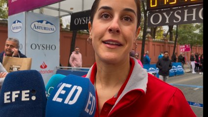Carolina Marín abandera la Carrera de la Mujer y la lucha contra el Cáncer de Mama