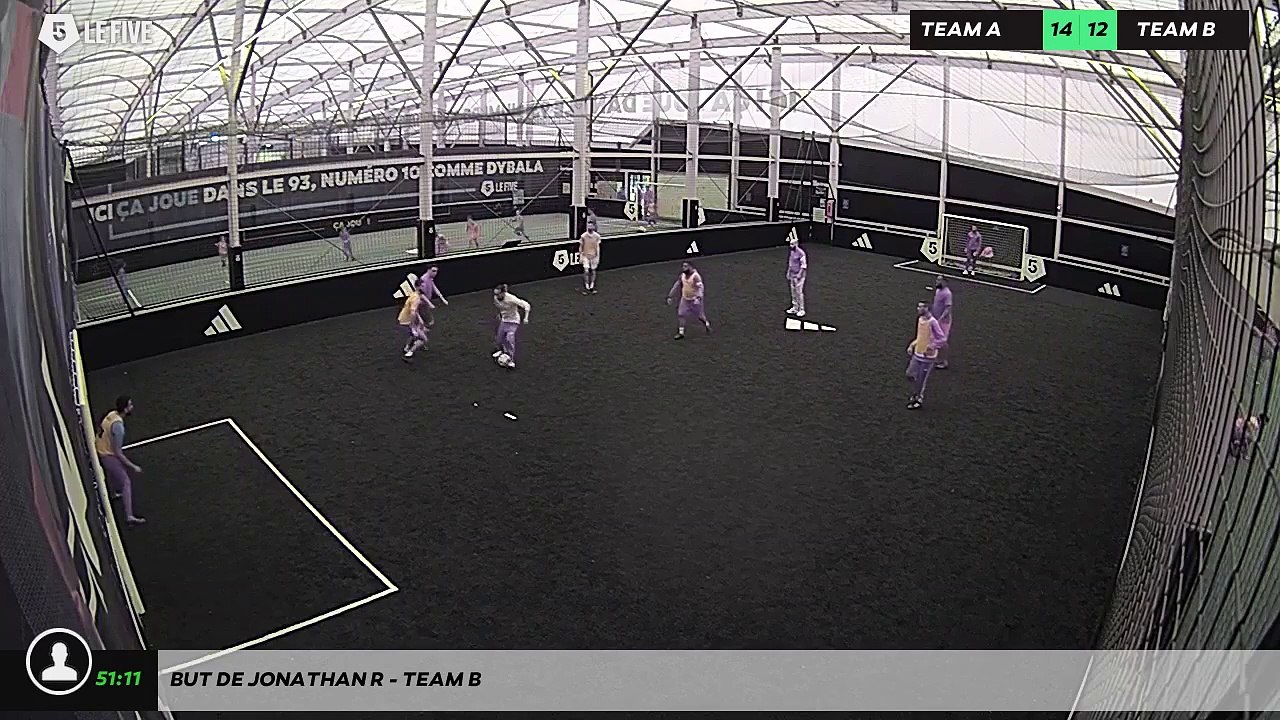 But de Jonathan R - Team B