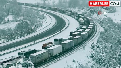 TEM Otoyolu'nda Trafik Kazalarla Durma Noktası