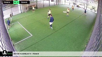 But de Vladislav V - Team B