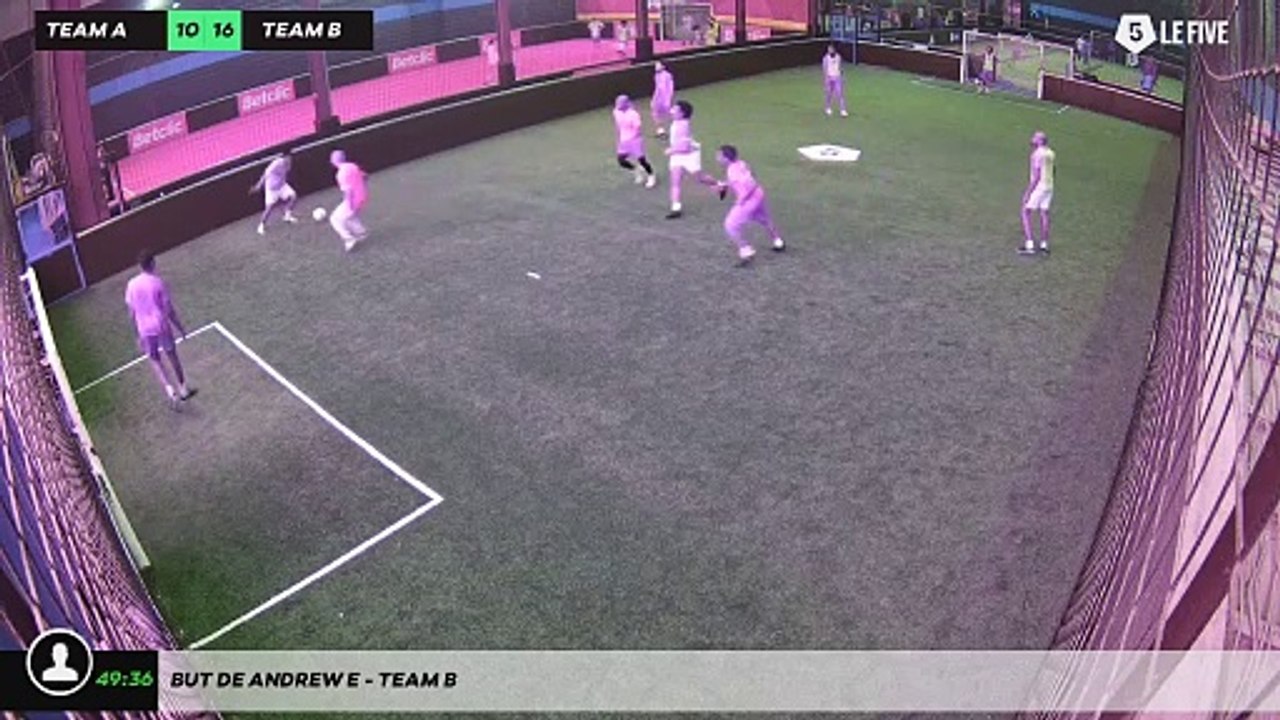 But de Andrew E - Team B