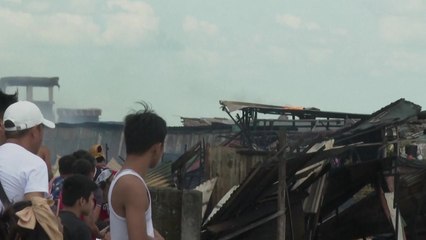 필리핀 마닐라 빈민촌서 대형 화재...천여 채 소실 / YTN