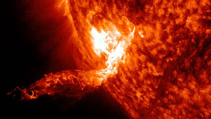 Sun Unleashed Massive Plasma Plume With Strong Flare
